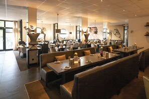 Tägliches kontinentales Frühstück gegen Gebühr