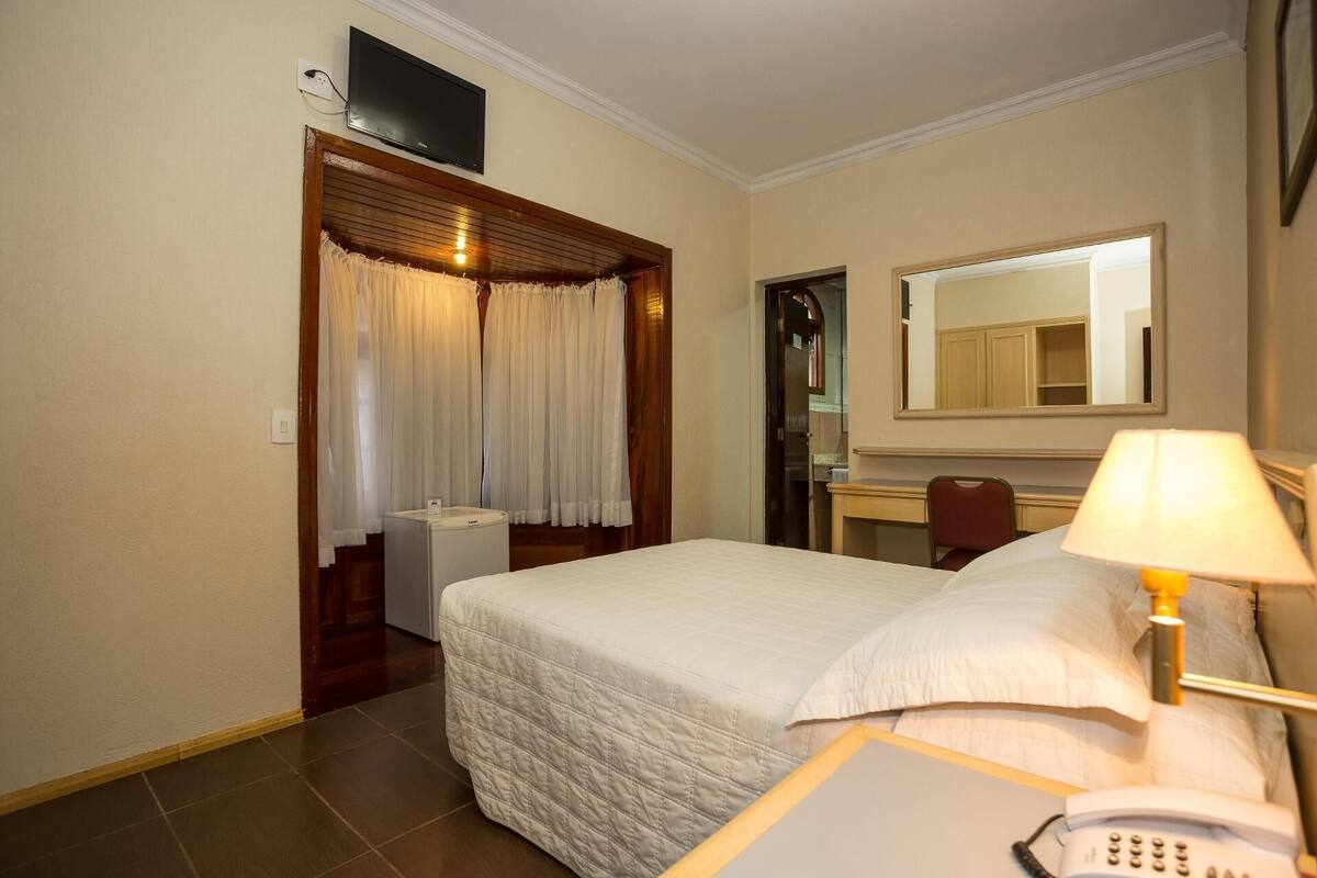 Minibar, in-room safe, desk, soundproofing