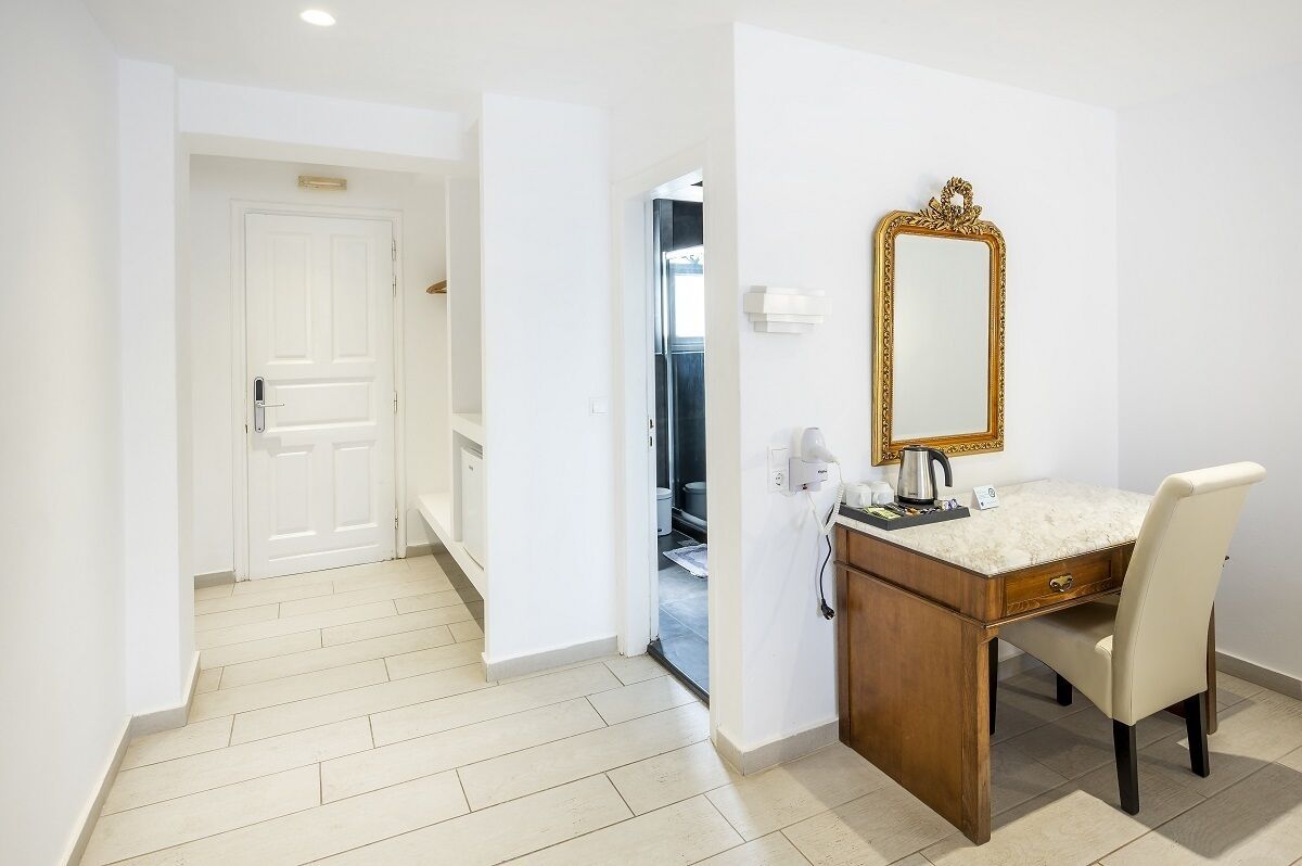 superior with sharing pool - garden view | 1 bedroom, desk, soundproofing, free wifi