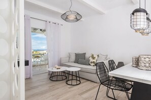 Basic Suite | Mountain view - Smy Mediterranean White Santorini (Santorini)