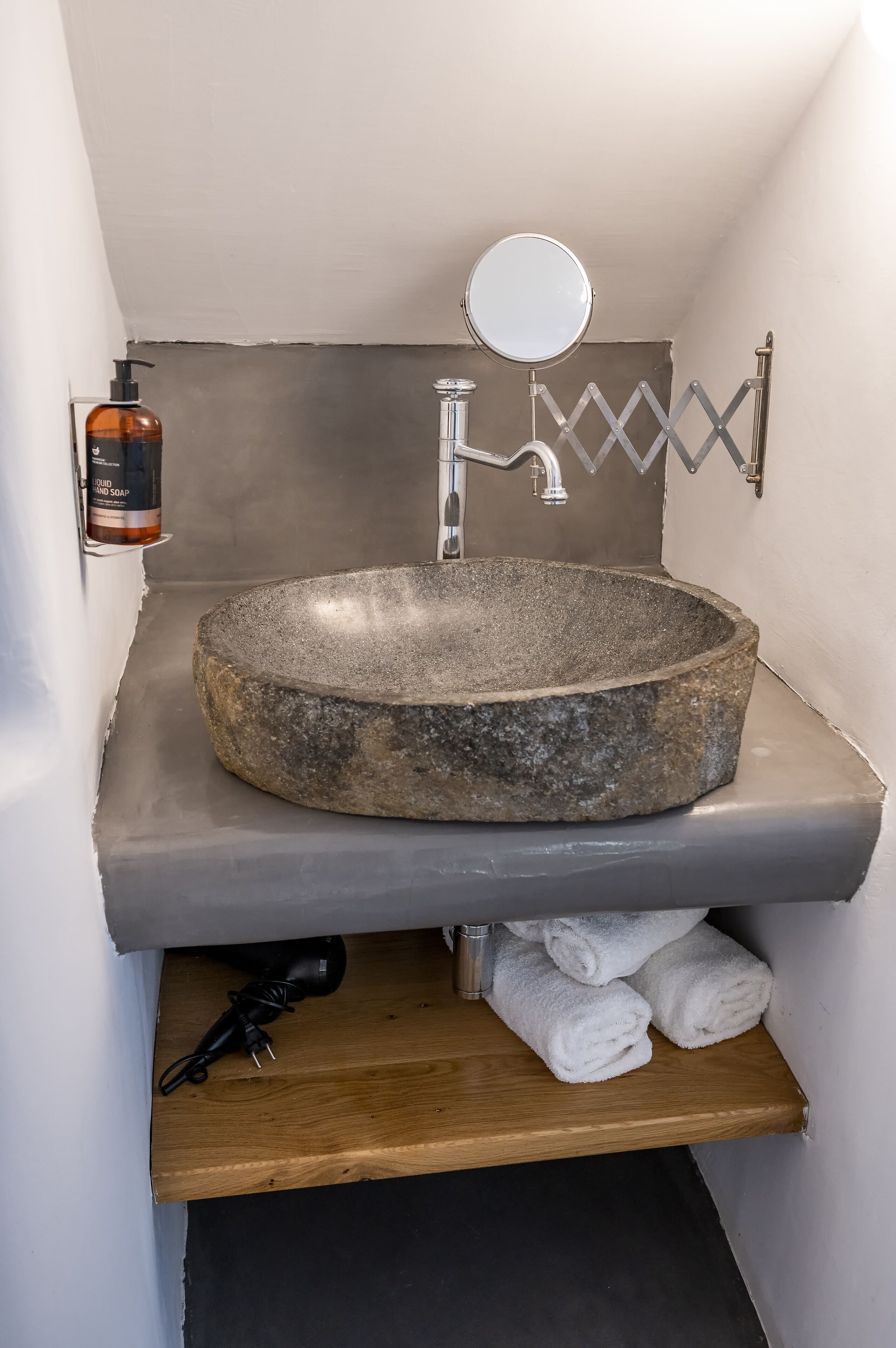 windmill deluxe suite with sharing pool | bathroom | hair dryer, towels, soap, shampoo