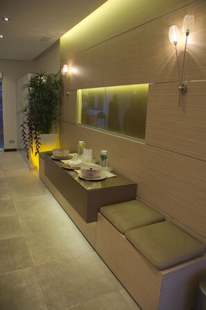Lobby sitting area - Apartamentos Marola Park (Arona)