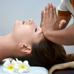 Couples treatment rooms, body treatments, hot stone massages