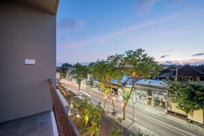Deluxe Balcony | Teras/patio