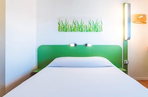 Double Room, 1 Double Bed | Free WiFi, bed sheets