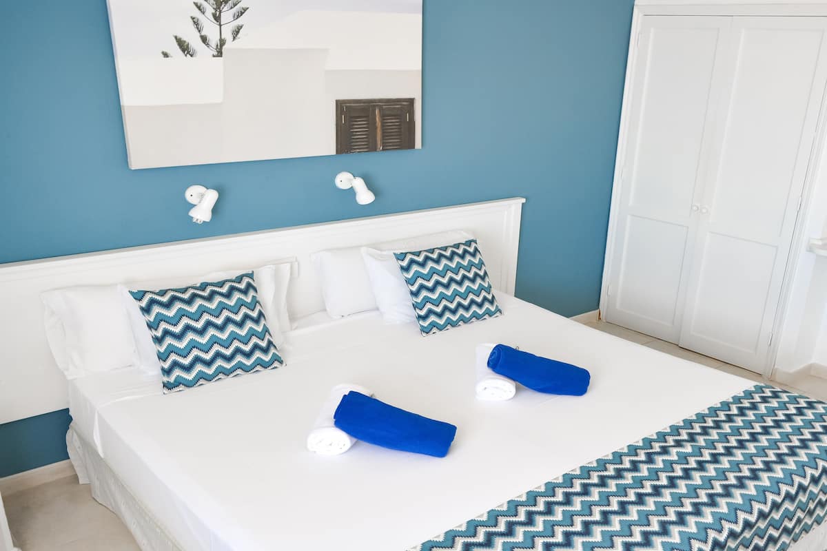 1 Schlafzimmer, Daunenbettdecken, Verdunkelungsvorhänge
