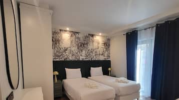 Double Room Single Use, Partial Sea View | In-room safe, individually furnished, desk, laptop workspace