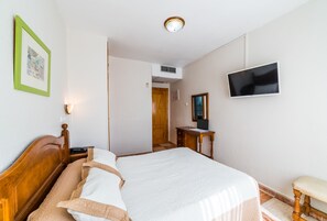 Standard Room with Two Beds