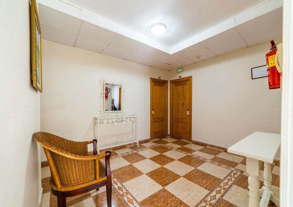 Hotel Sevilla by null