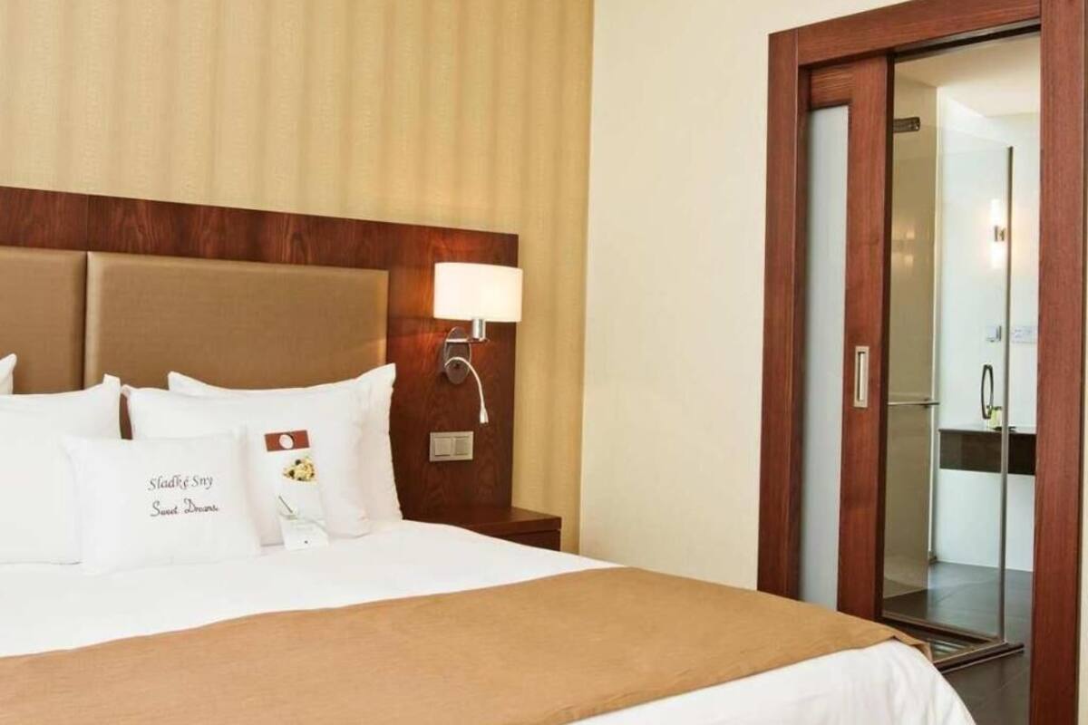 Hypoallergeen beddengoed, Select Comfort-bedden, een minibar
