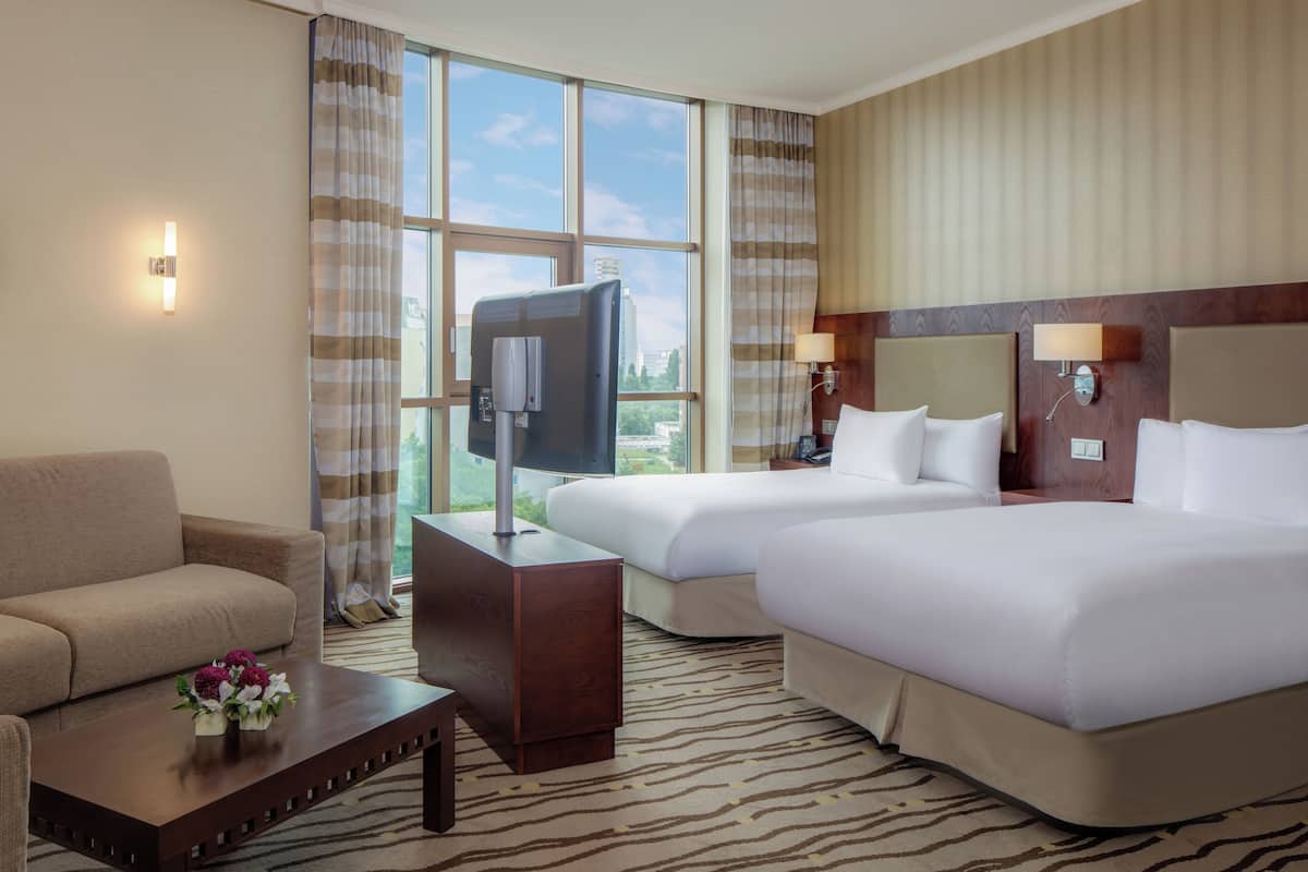 Deluxe Room, 2 Twin Beds | Hypo-allergenic bedding, Select Comfort beds, minibar, in-room safe