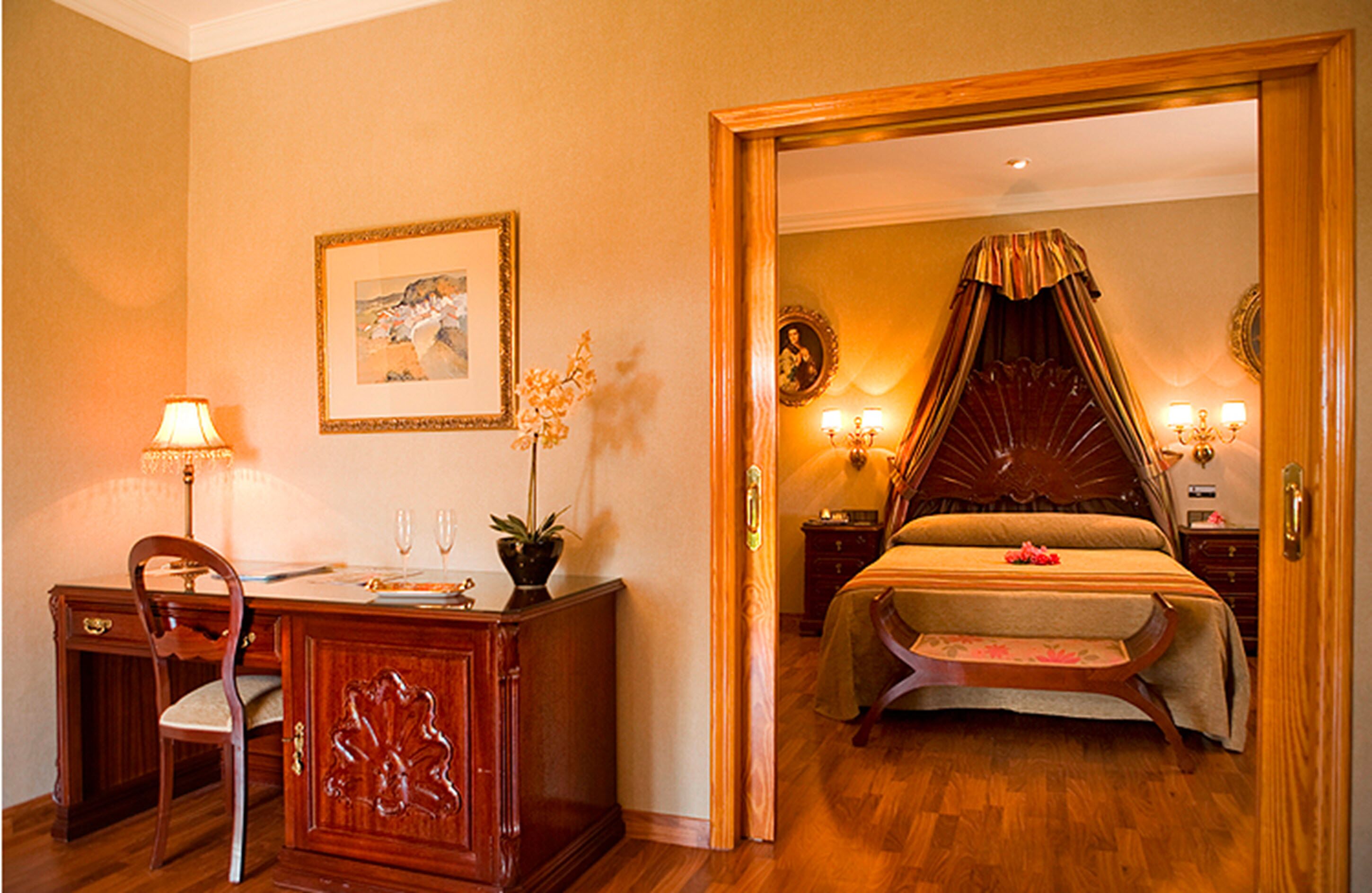 suite | minibar, in-room safe, free wifi