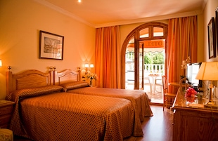 Minibar, caja fuerte, wifi gratis