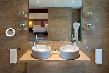 ANDAZ CAPITAL GATE ABU DHABI, BY HYATT - Image 114