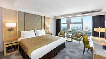 Superior Room, City View, Executive Level | In-room safe, desk, blackout drapes, soundproofing