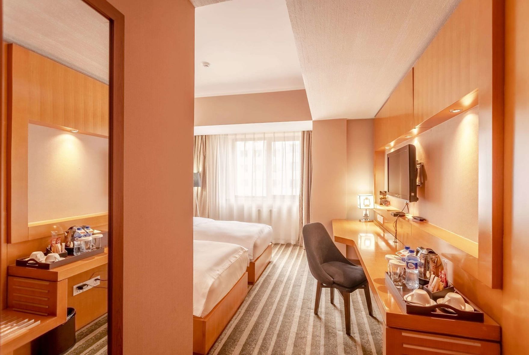 Hypo-allergenic bedding, minibar, in-room safe, individually decorated