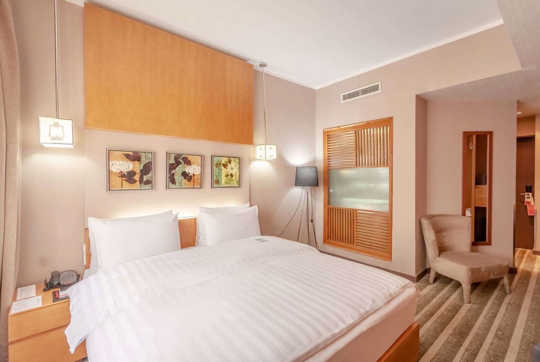 Hypo-allergenic bedding, minibar, in-room safe, individually decorated