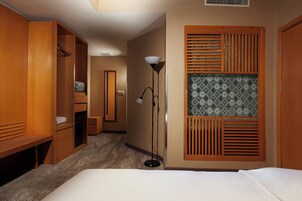 Ropa de cama hipoalergénica y minibar 