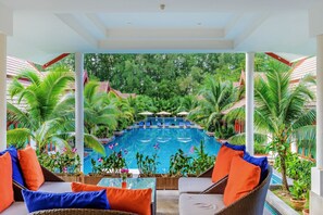 Breakfast, lunch and dinner served - L'esprit de Naiyang Beach Resort (Sa Khu)