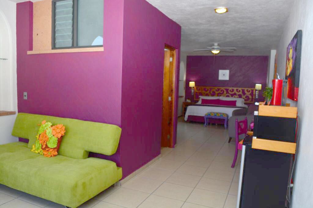 royal suite, non smoking | in-room safe, iron/ironing board, free wifi, bed sheets