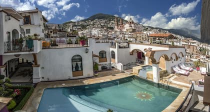 Boutique Pueblo Lindo