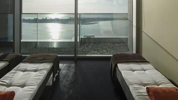 Massage/treatment rooms, massages