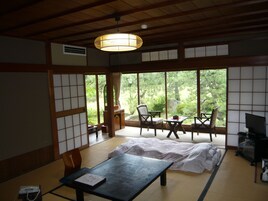 Japanese-Style Room with Shared Bathroom (10 tatami mats), Non Smoking | Living area | 20-inch LCD TV with digital channels