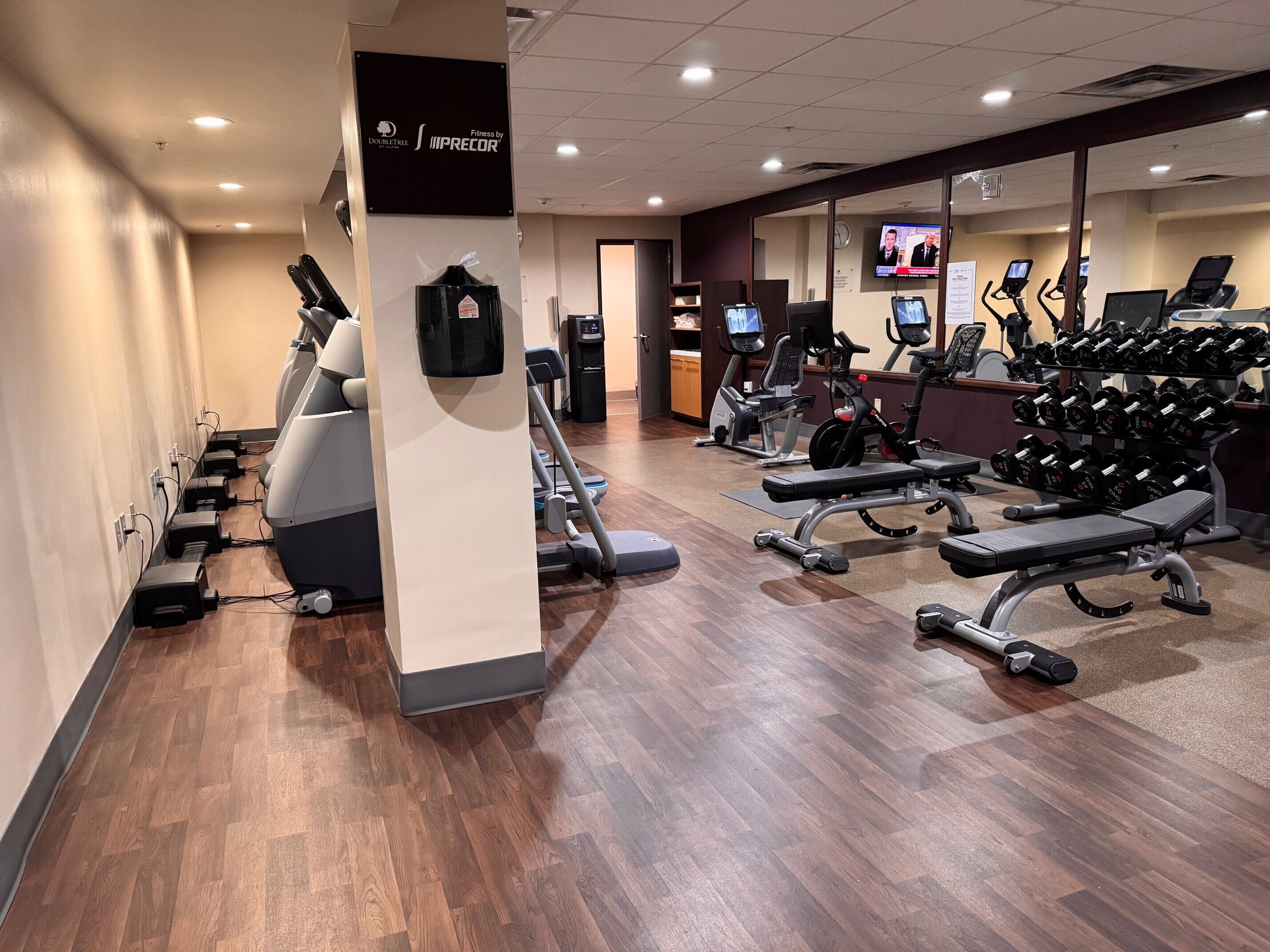 Foto - The Tudor Arms Hotel Cleveland - a DoubleTree by Hilton