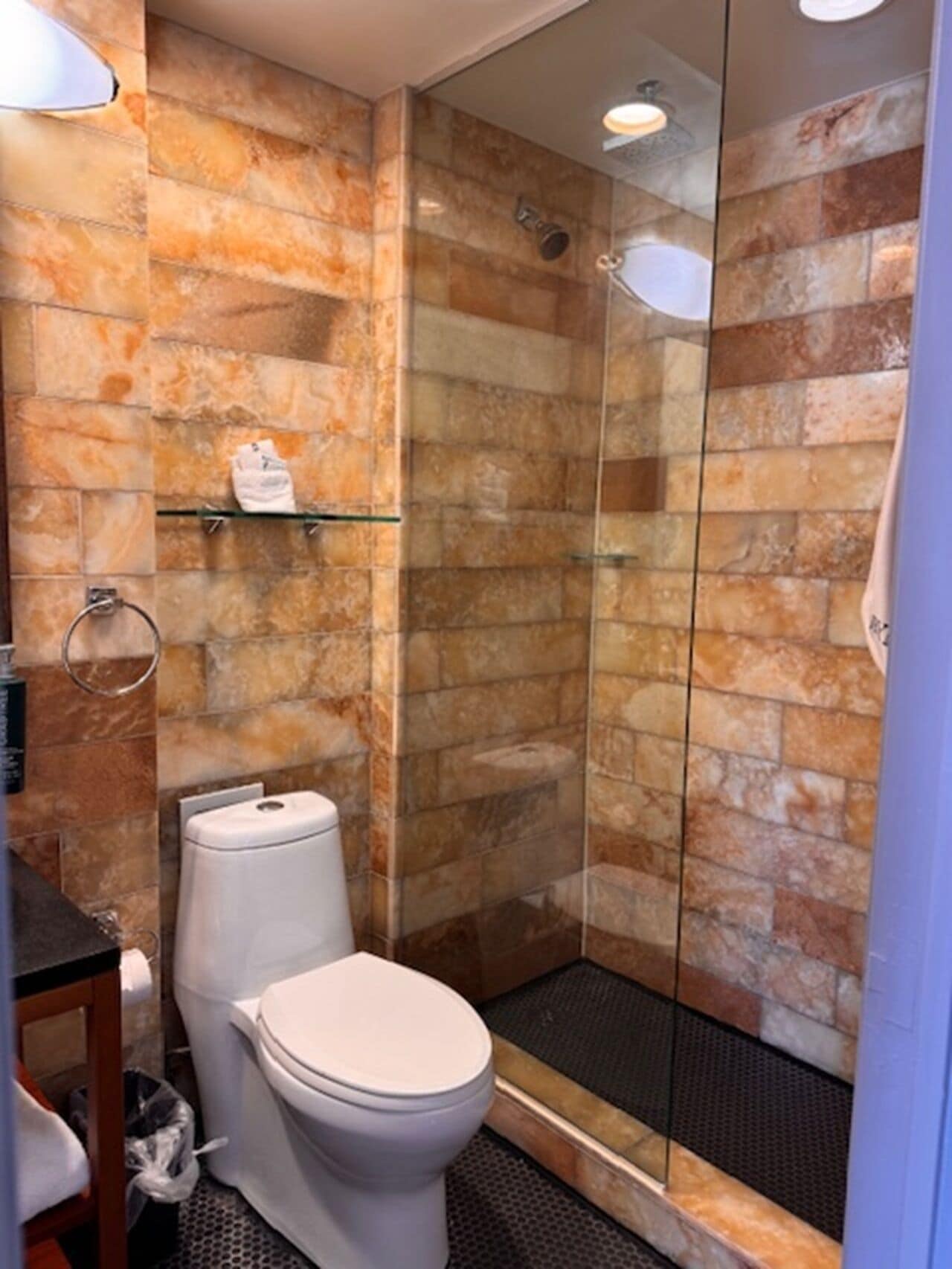 Foto - The Tudor Arms Hotel Cleveland - a DoubleTree by Hilton