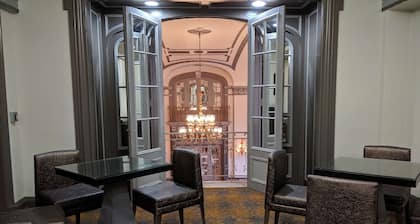 The Tudor Arms Hotel Cleveland - a DoubleTree by Hilton