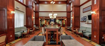 Hampton Inn & Suites Detroit/Chesterfield Township
