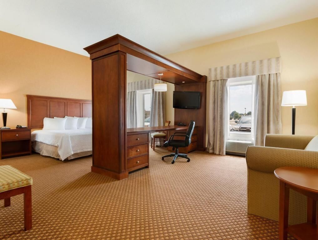 Free cribs/infant beds, rollaway beds, free WiFi, bed sheets
