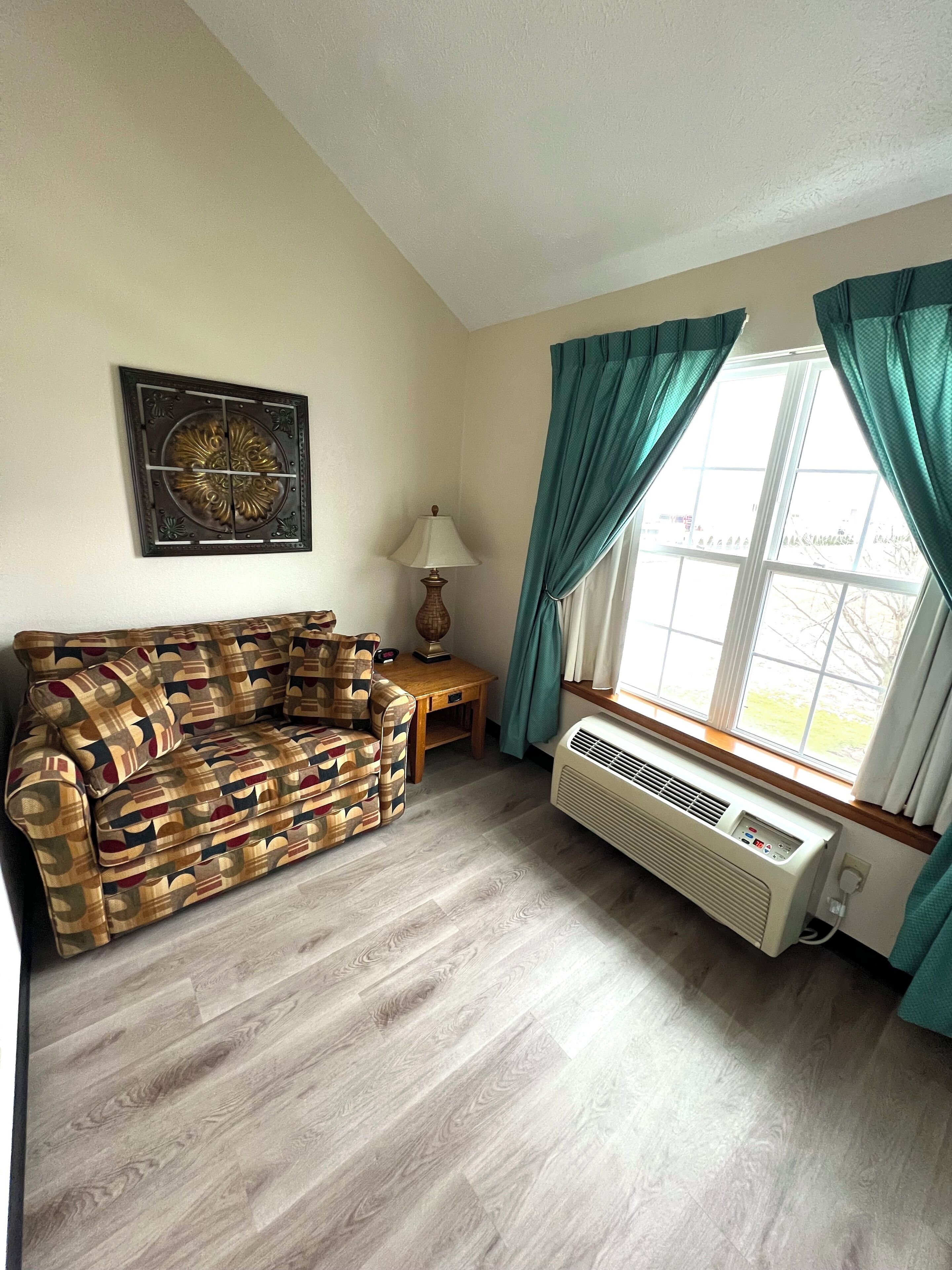 2 queen suite with a twin sofa bed | desk, iron/ironing board, free cots/infant beds, free wifi