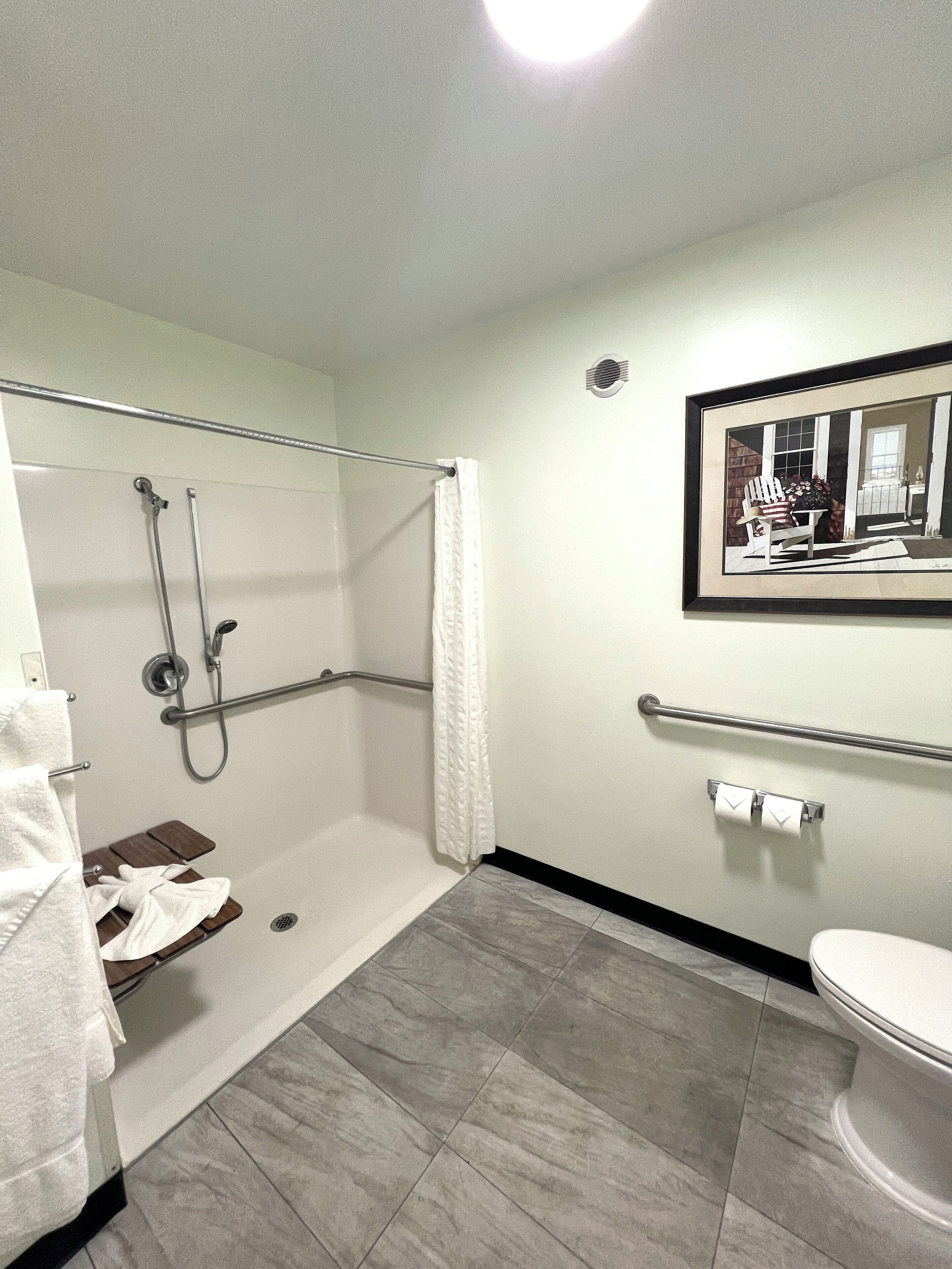 2 full accessible with roll in shower | bathroom | combined shower/bathtub, hydromassage showerhead, free toiletries