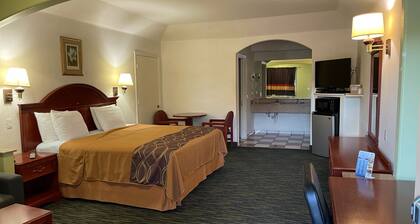 Executive Inn And Suites