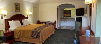 Executive Inn And Suites