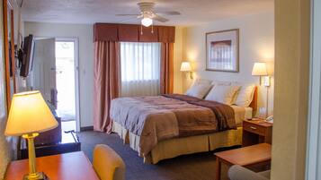 Zimmer, 1 King-Bett, Nichtraucher | Schreibtisch, Verdunkelungsvorhänge, schallisolierte Zimmer