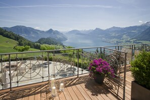 Terrace/patio - Hotel Villa Honegg (Ennetbuergen)