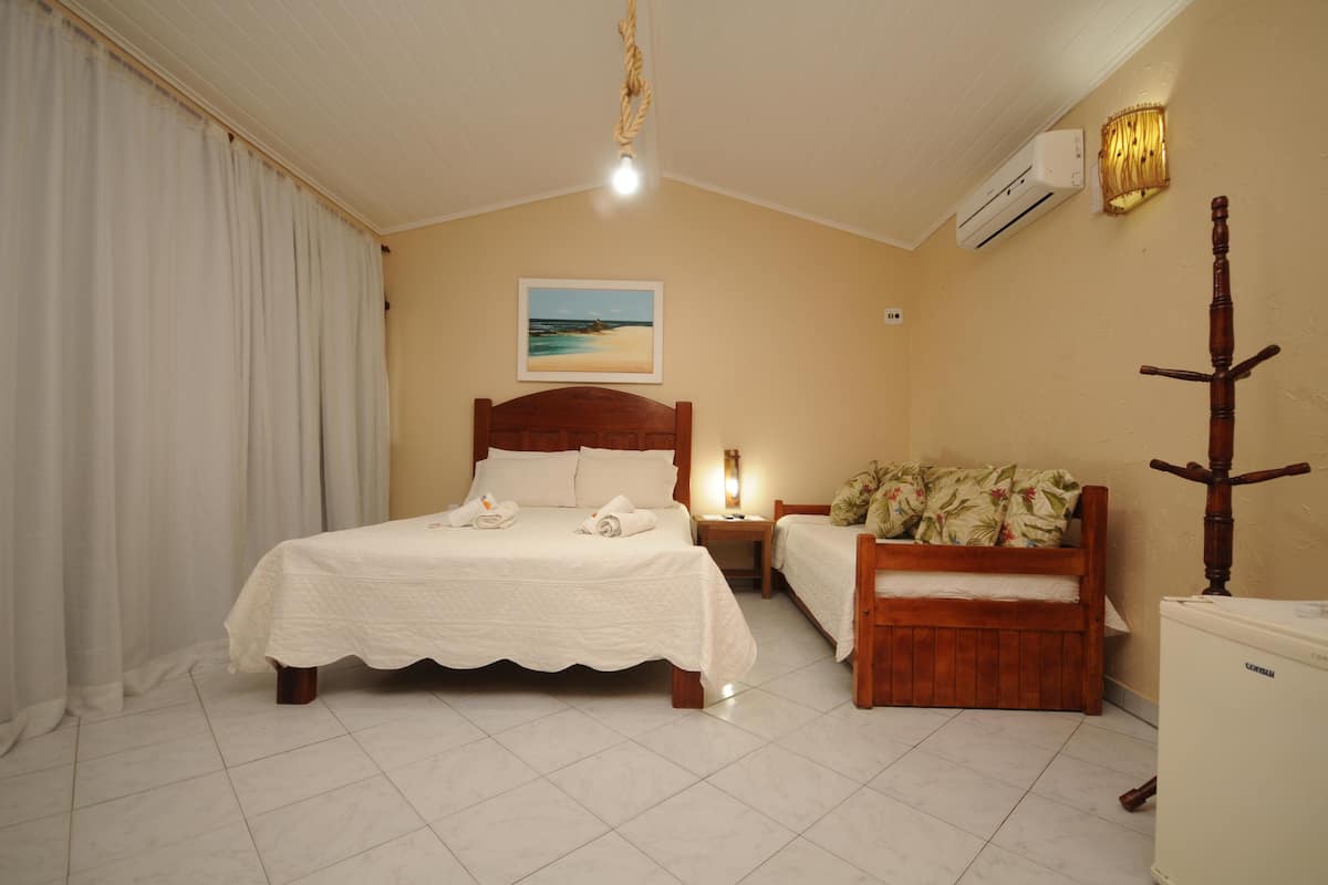 Soundproofing, free WiFi, individually decorated, bed sheets