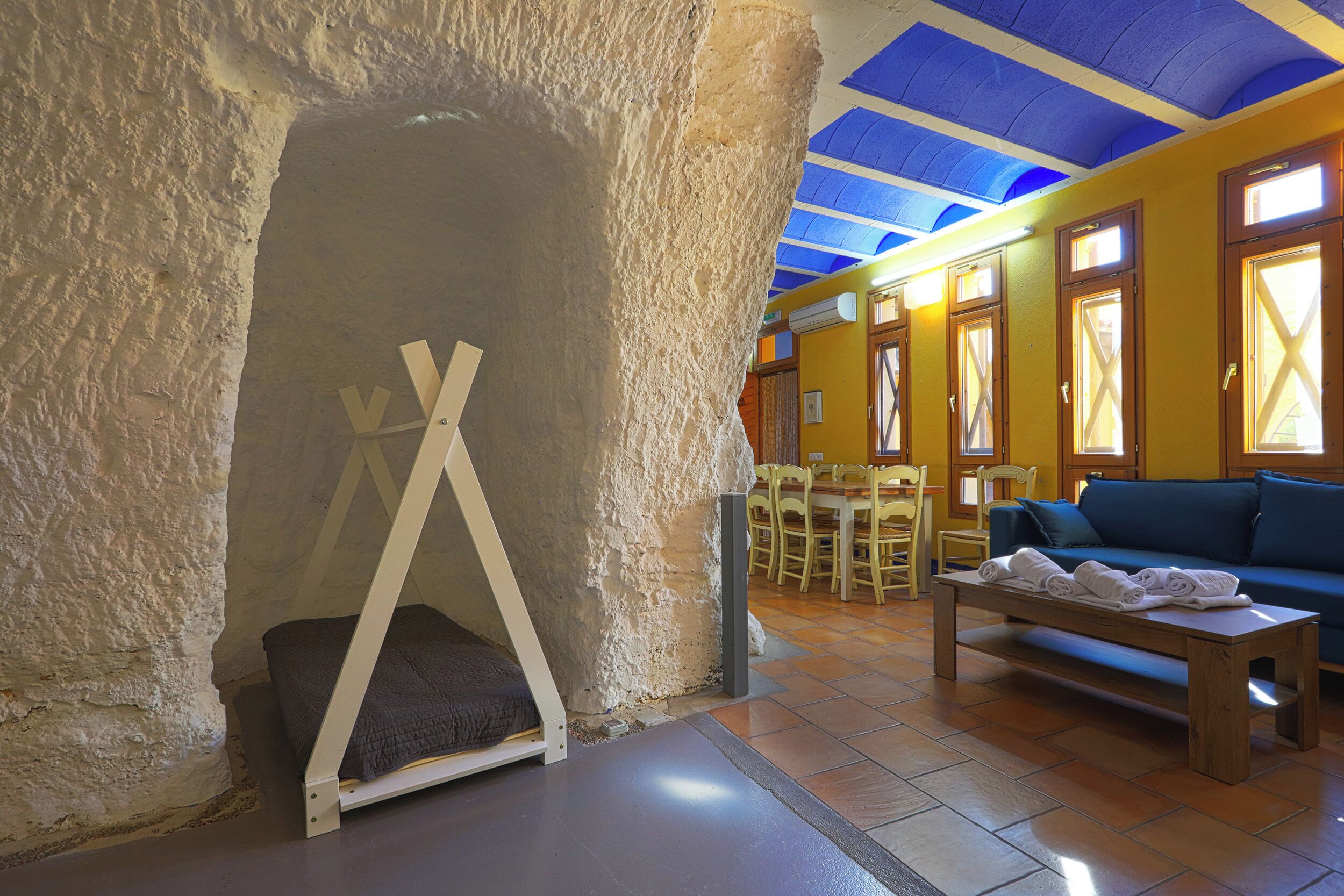 Apartemen Deluks, 3 kamar tidur, teras, pemandangan kota | Selimut bulu angsa, minibar, brankas, dan didekorasi berbeda-beda