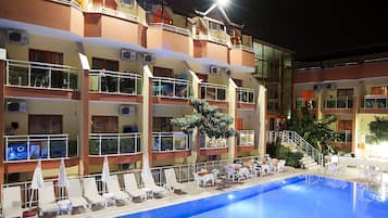 Outdoor pool, sun loungers