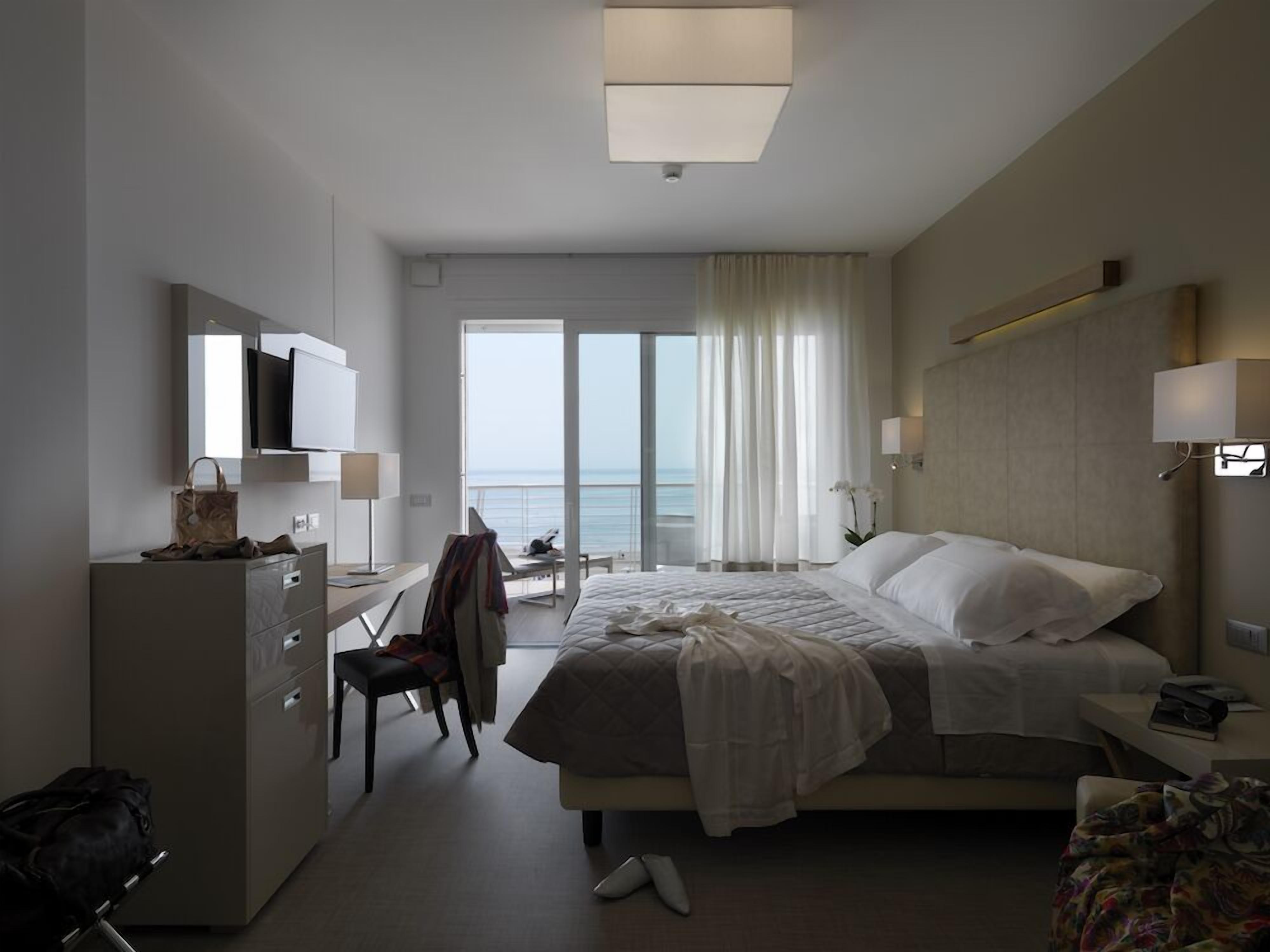 Photo - Hotel Le Soleil