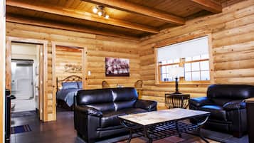 Studio | 1 bedroom, rollaway beds, free WiFi