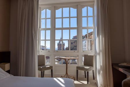 Premium bedding, minibar, in-room safe, desk