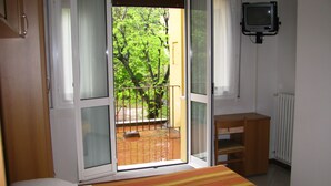 Triple Room, Private Bathroom - Pensione Marconi (Bologna)