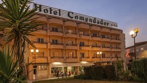Front of property - evening/night - Hotel Comendador (Bombarral)