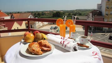 Double or Twin Room | Street view