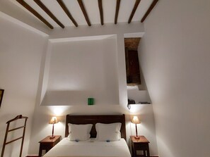 Minibar, in-room safe, individually decorated, soundproofing