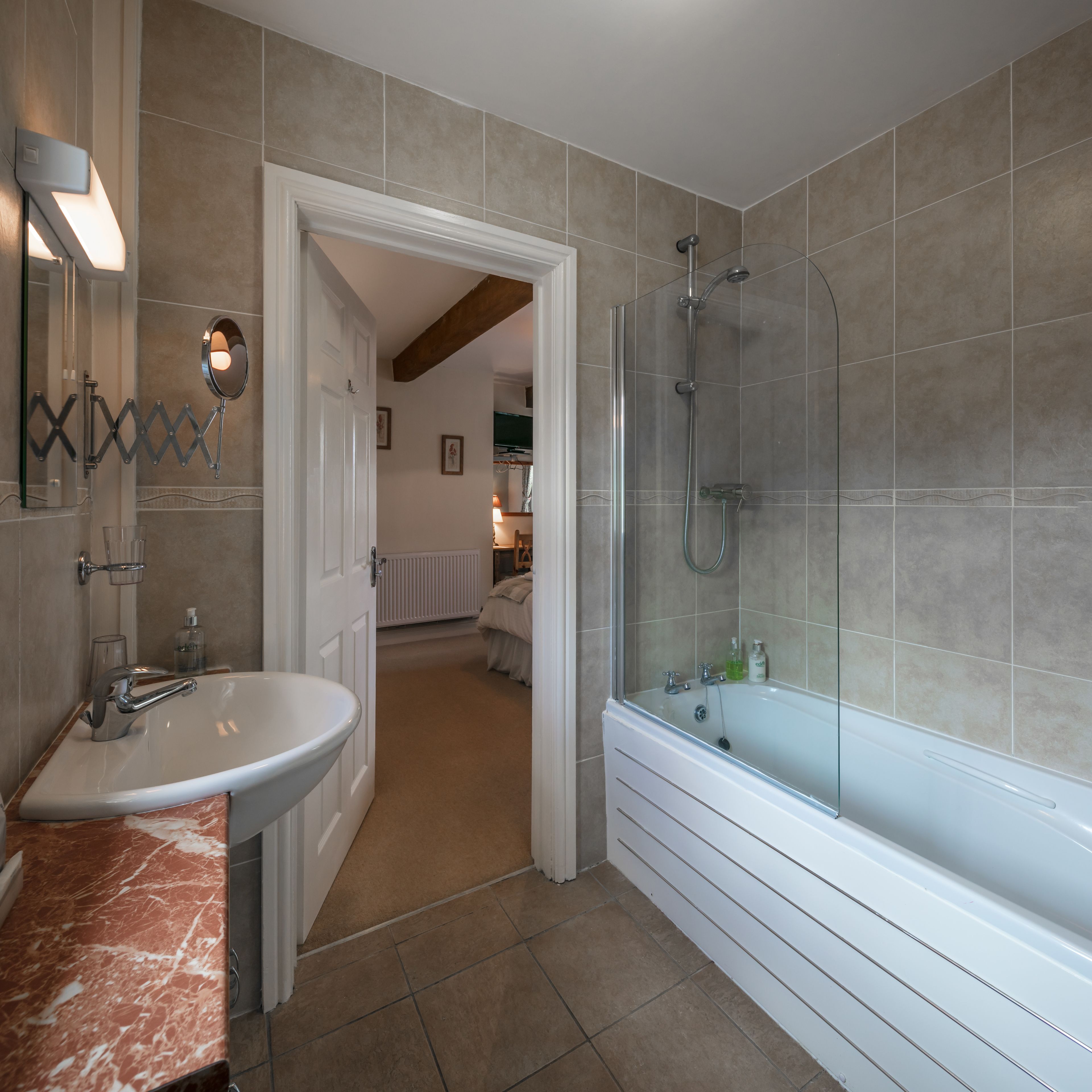 Standard Double or Twin Room, Ensuite, Ground Floor | Bathroom