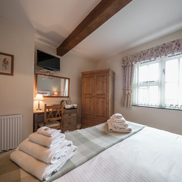 Standard Double or Twin Room, Ensuite, Ground Floor